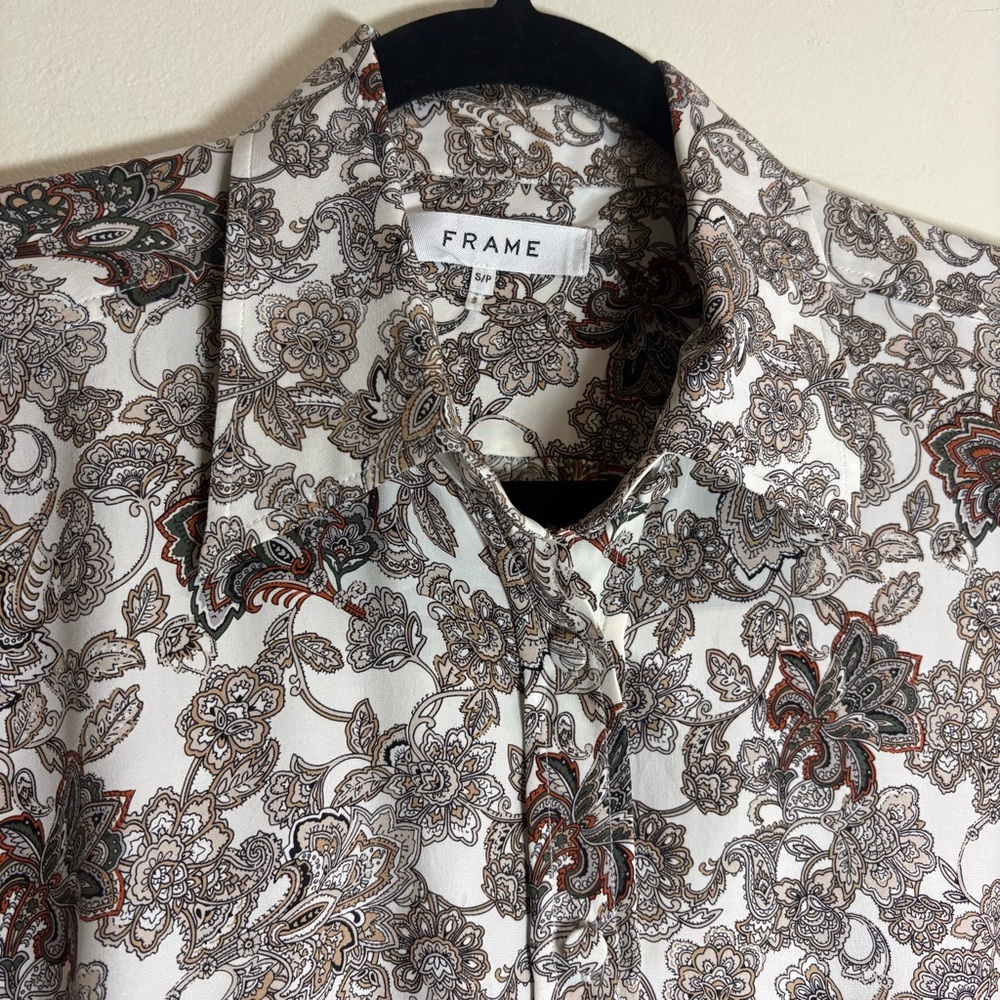 FRAME Silk 70s Ruffle Silk Top Off White Multi Paisley Size Small - Picture 5 of 8